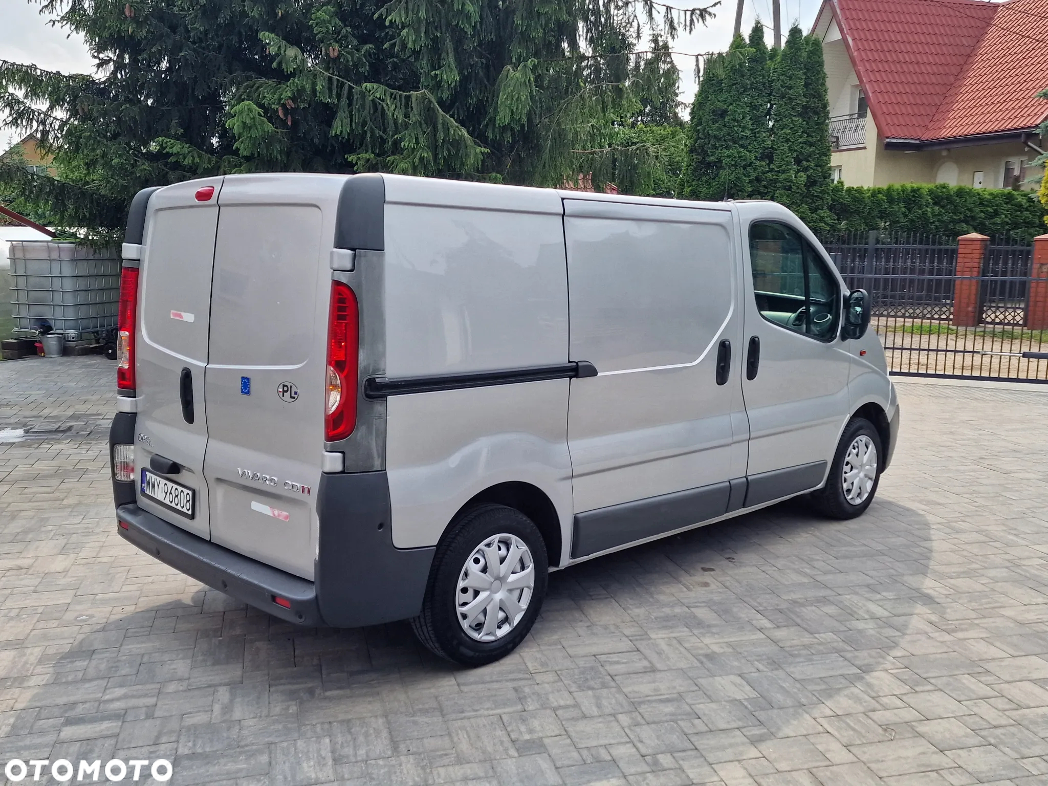 Opel Vivaro - 29