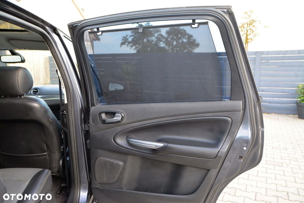 Ford S-Max - 25