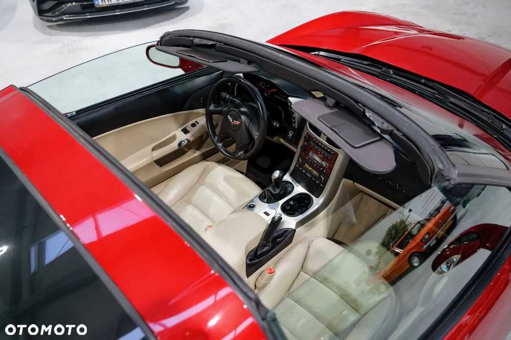 Chevrolet Corvette - 19
