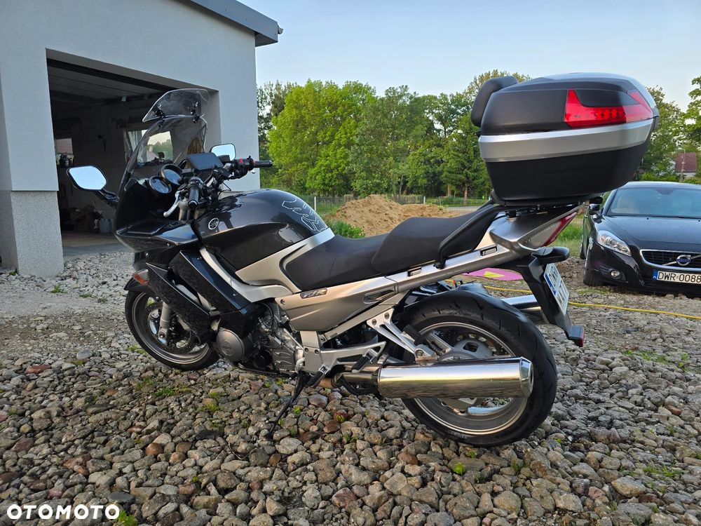 Yamaha FJR - 2