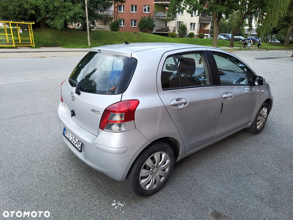 Toyota Yaris 1.33 VVT-i Edition - 2