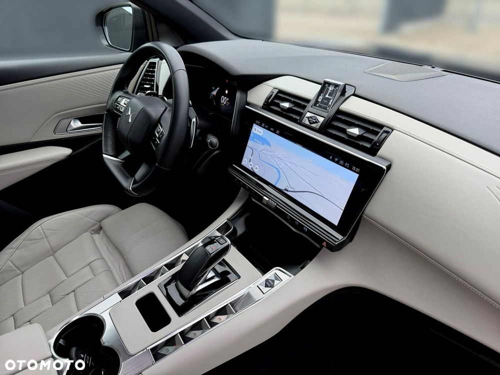 DS Automobiles DS 7 Crossback 2024