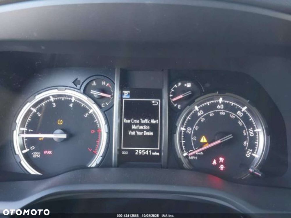 Toyota 4-Runner - 11