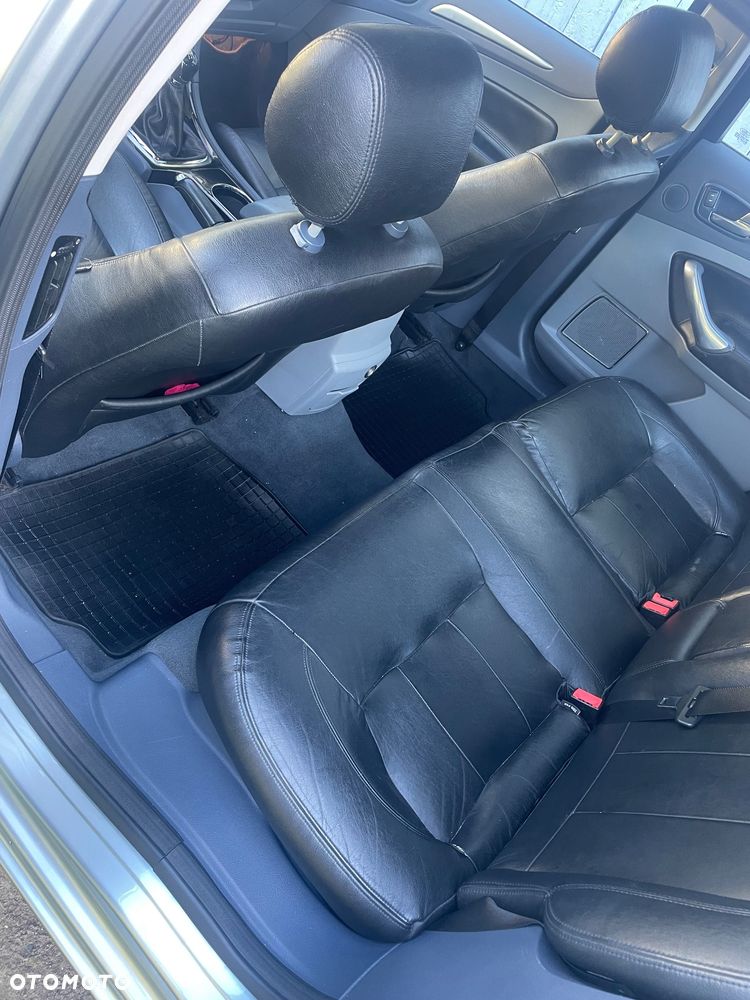 Ford Mondeo - 20