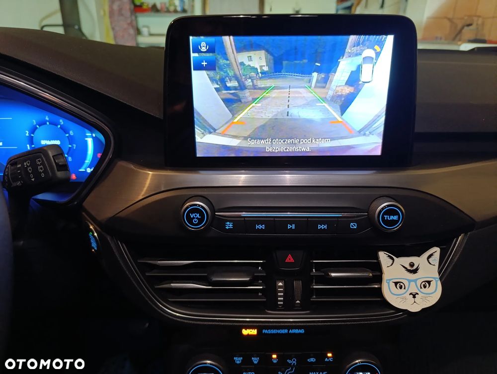 Ford Focus 1.0 EcoBoost Titanium X - 17