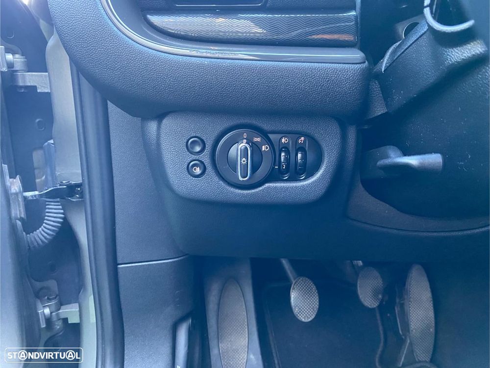 MINI Clubman One D - 32