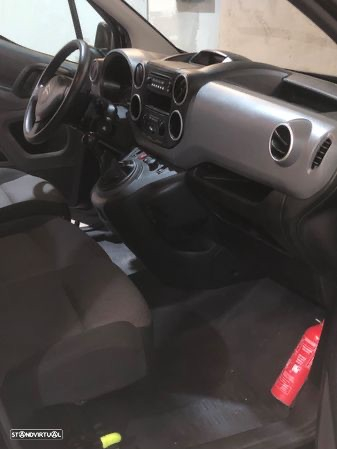 Citroën berlingo 3 lugares - 11