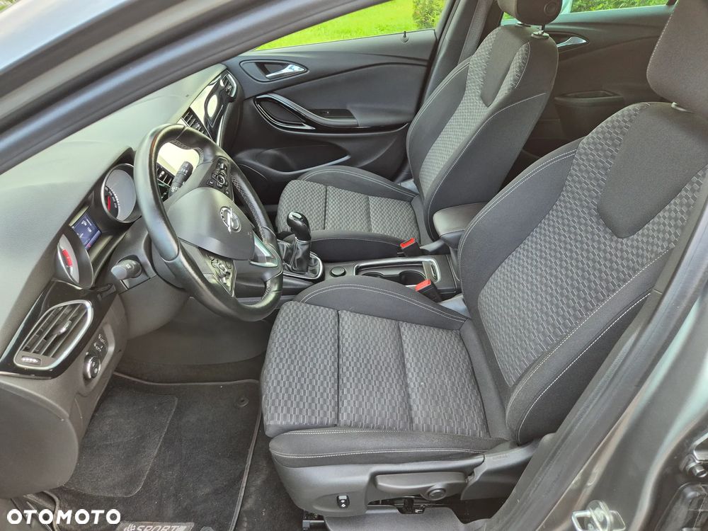 Opel Astra 1.6 D (CDTI) Start/Stop Sports Tourer Dynamic - 6