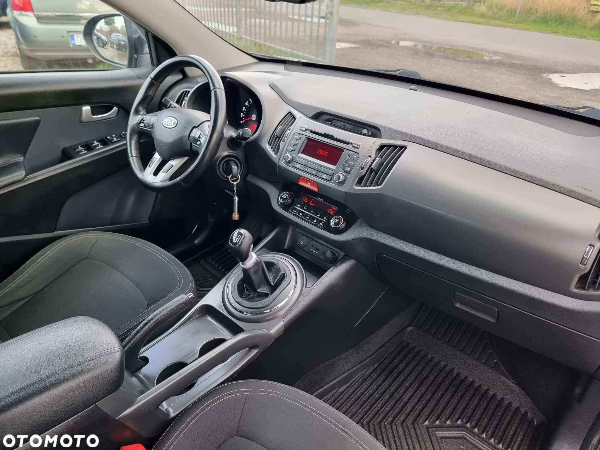 Kia Sportage 2.0 CRDI 2WD Attract - 9