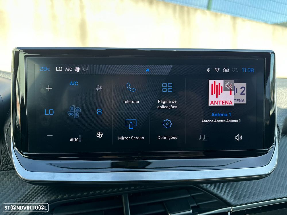 Peugeot 2008 1.2 Hybrid Allure e-DCS6 - 42