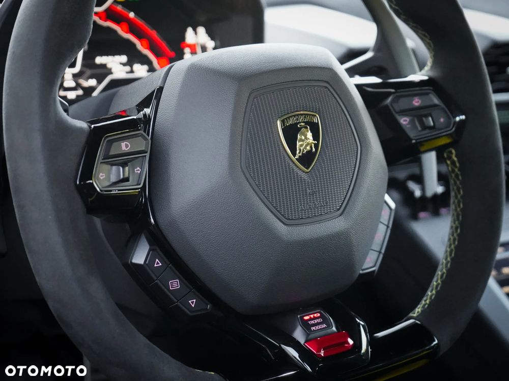 Lamborghini Huracan - 21