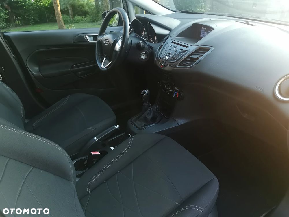 Ford Fiesta 1.4 Ghia - 16