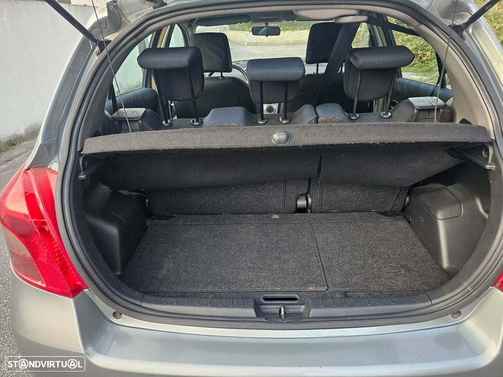 Toyota Yaris 1.4 D-4D Rock In Rio 08 - 18