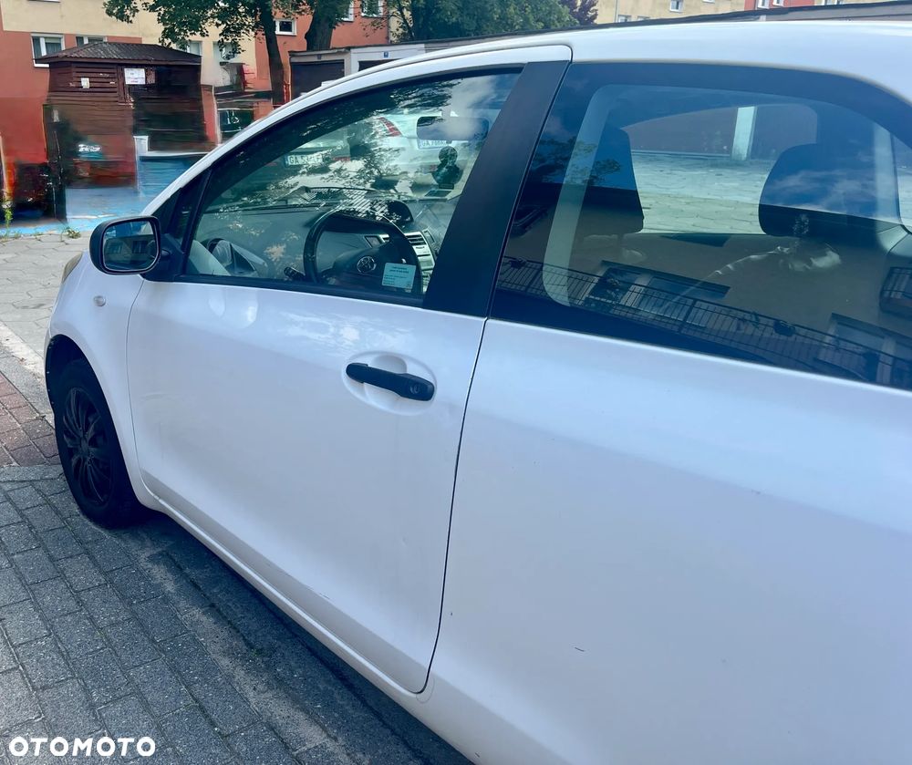 Toyota Yaris 1.0 Luna - 7