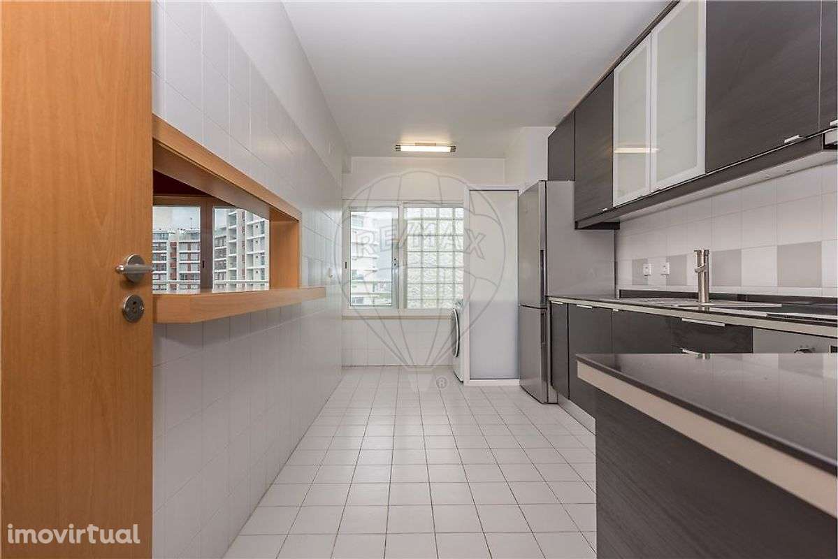 Apartamento T2 para arrendamento - Grande imagem: 2/32