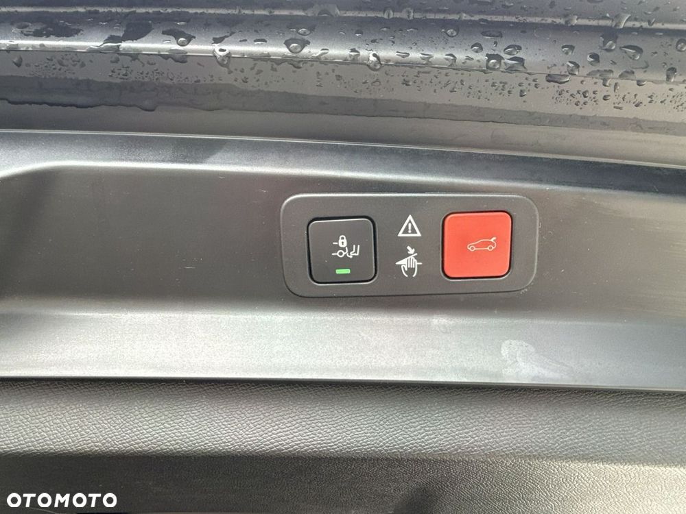 Peugeot 5008 1.6 PureTech GT Pack S&S EAT8 - 18