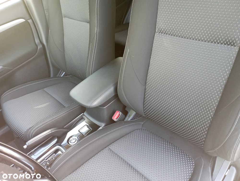 Mitsubishi Outlander 2.0 Intense 4WD CVT - 4