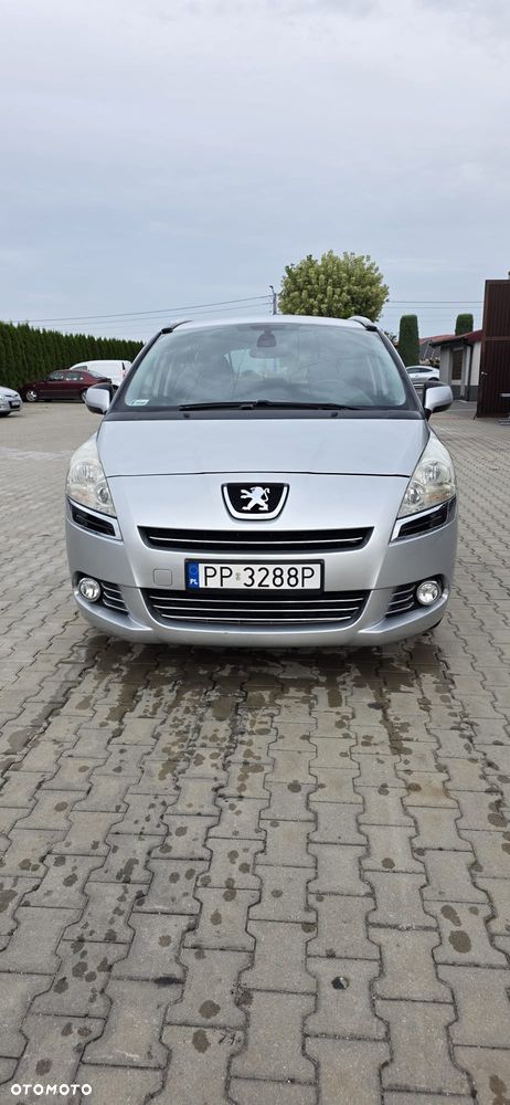 Peugeot 5008 - 1