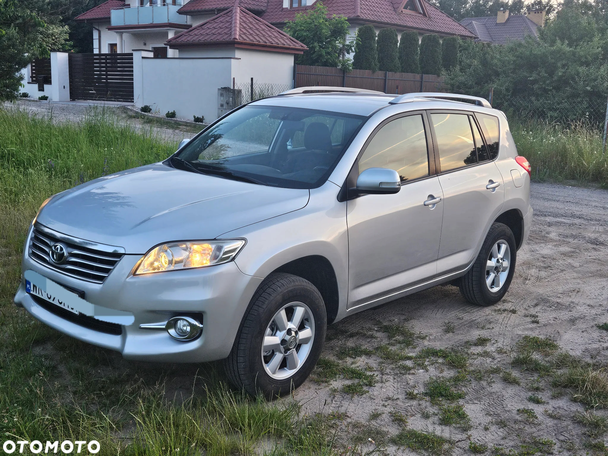 Toyota RAV4 2.0 VVT-i Luna - 2