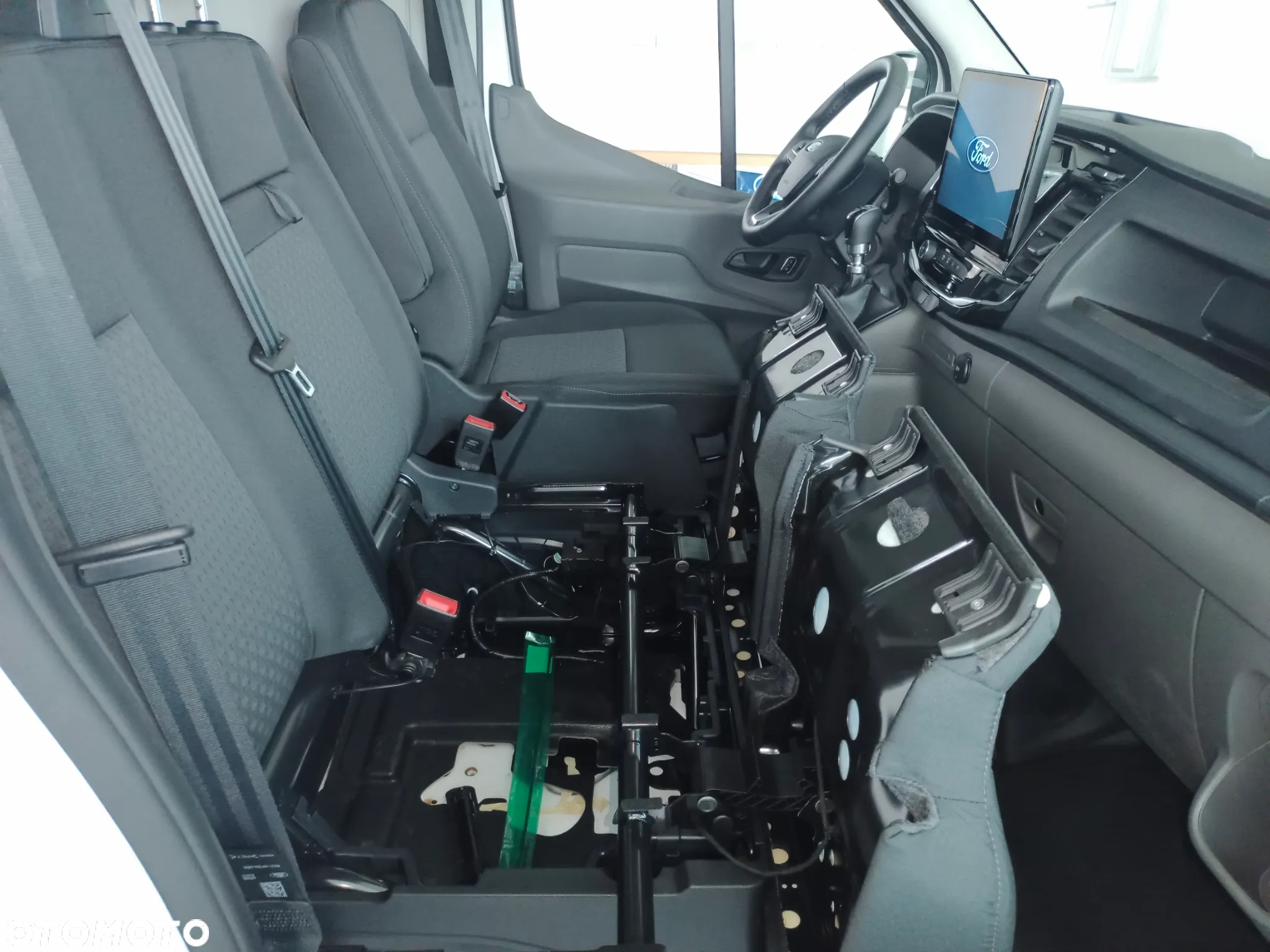 Ford Transit - 11
