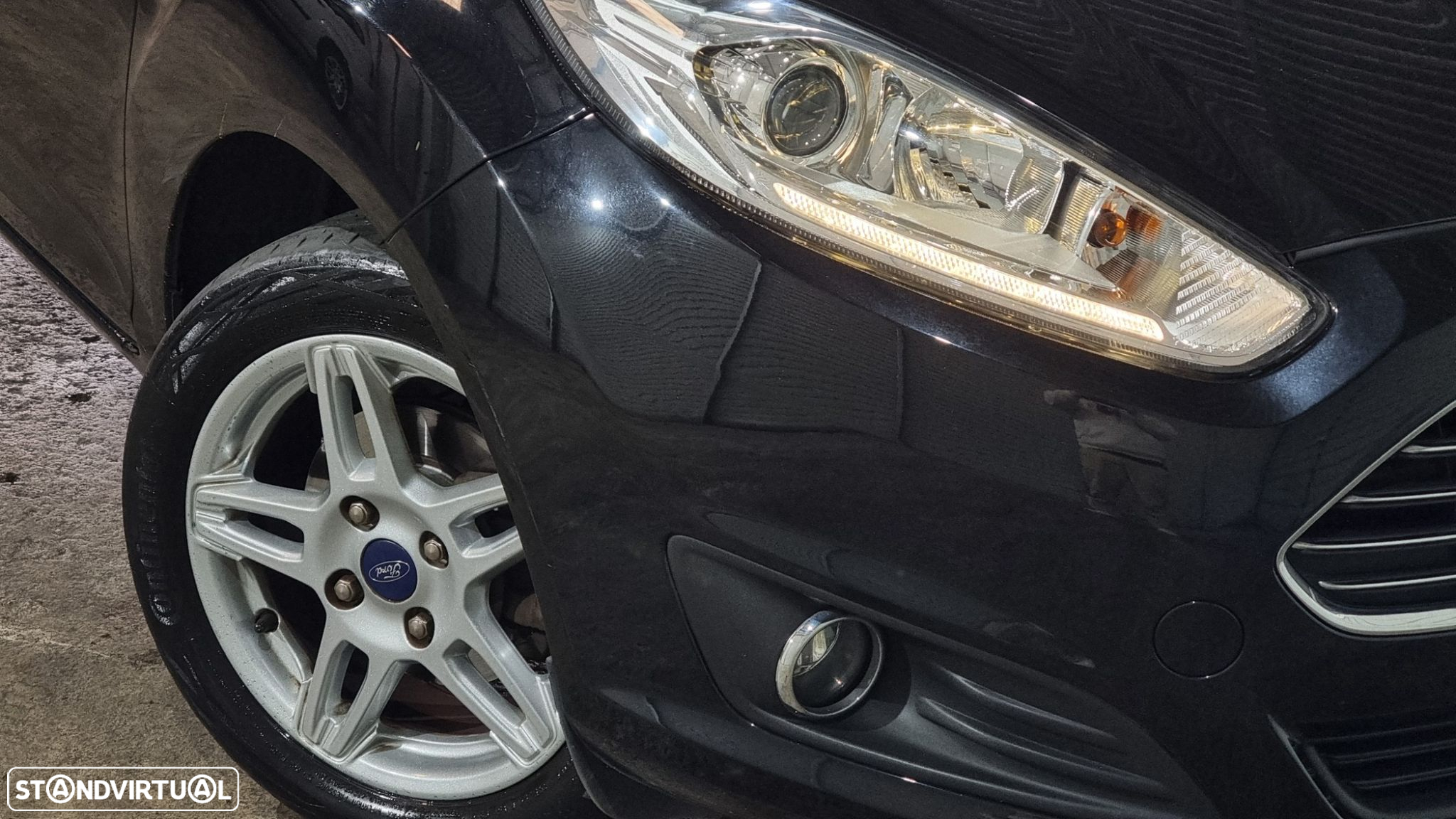Ford Fiesta 1.0 T EcoBoost Titanium - 25