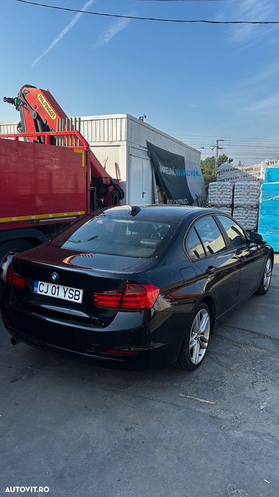 BMW Seria 3 318d - 5