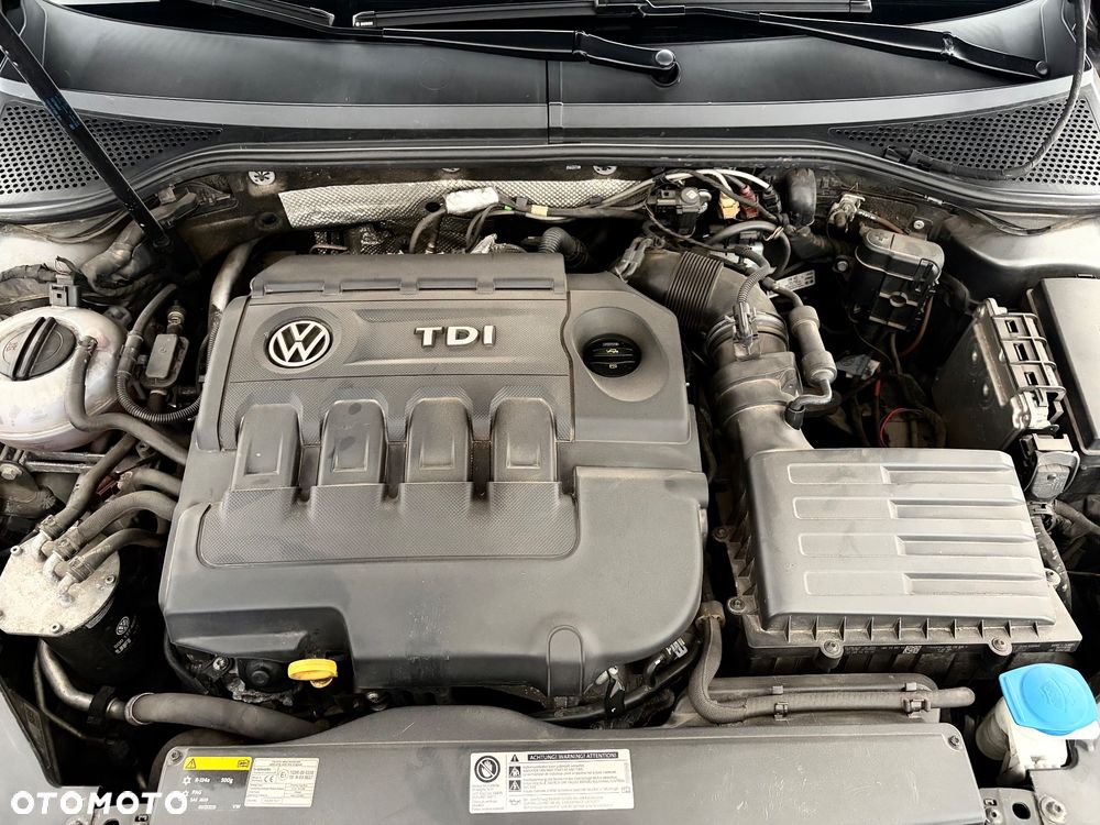 Volkswagen Passat 2.0 TDI BMT Highline DSG - 14
