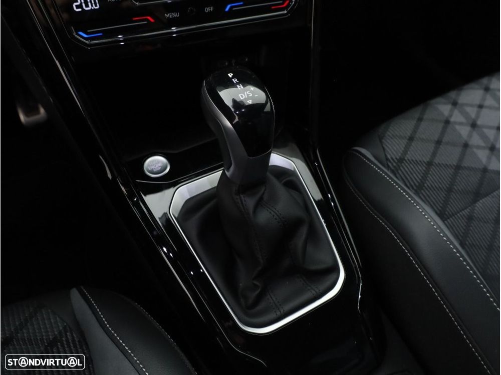 VW T-Roc 1.5 TSI R-Line DSG - 13