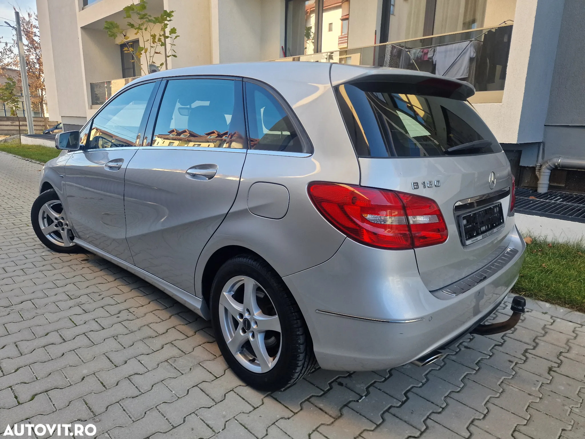 Mercedes-Benz B 180 (BlueEFFICIENCY) 7G-DCT - 4