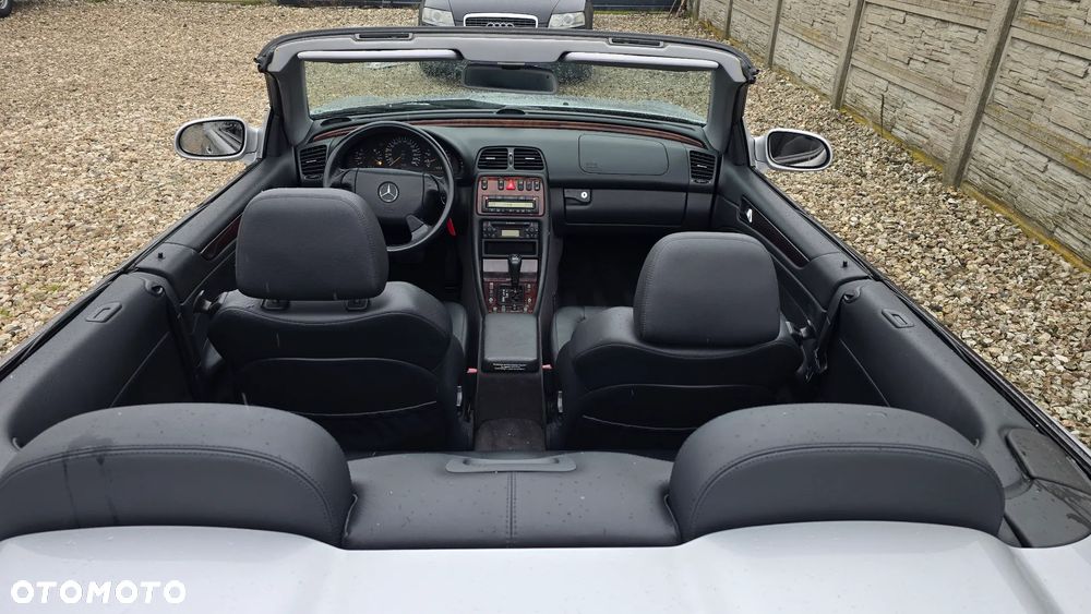 Mercedes-Benz CLK - 17