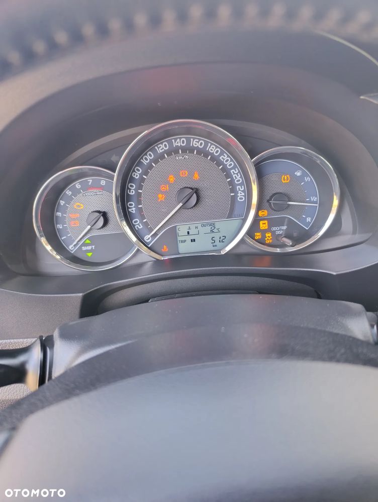 Toyota Corolla 1.6 Premium - 11