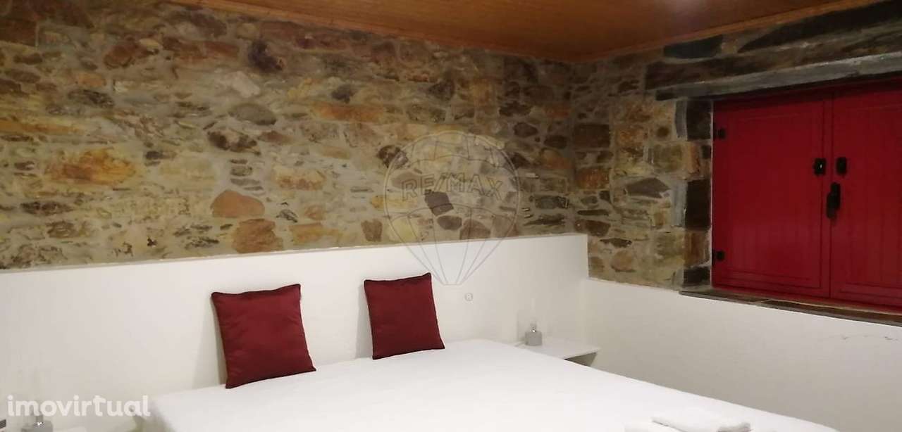 Moradia T4 para venda - Grande imagem: 2/17