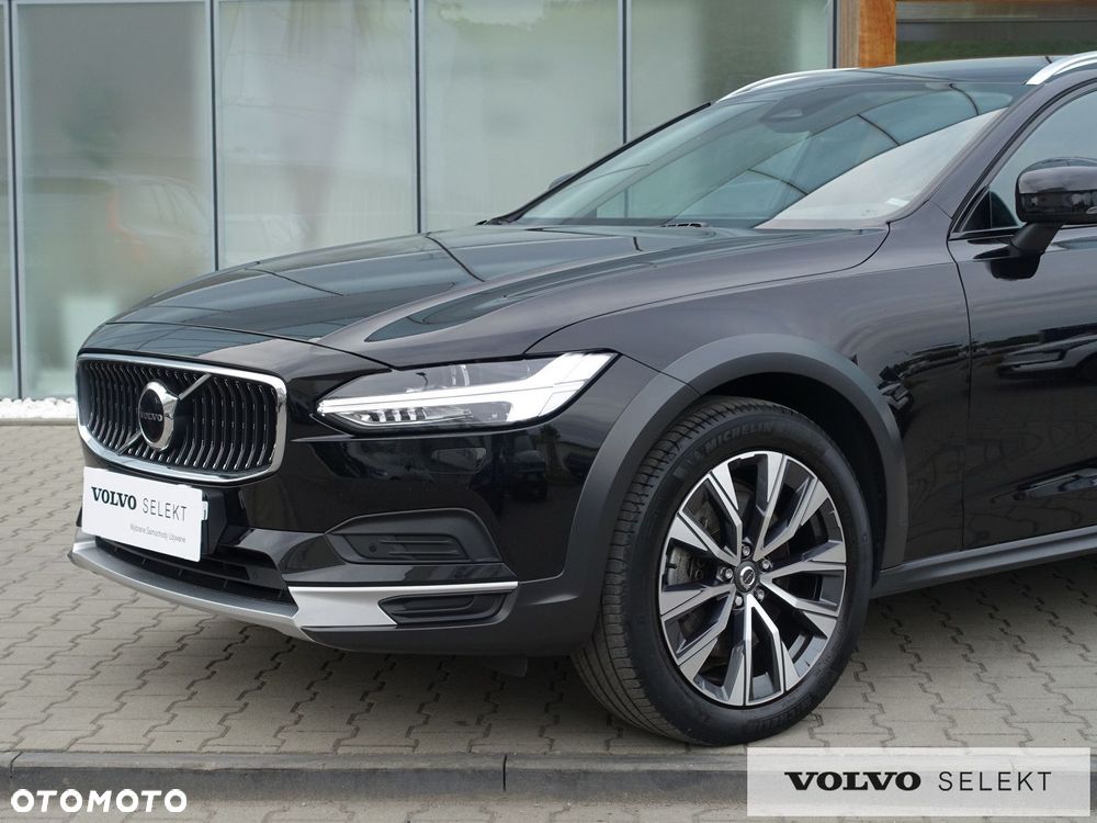 Volvo V90 Cross Country - 6