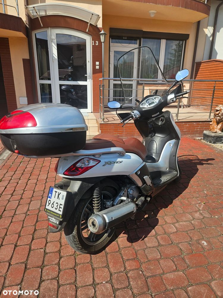 Yamaha X-max - 6