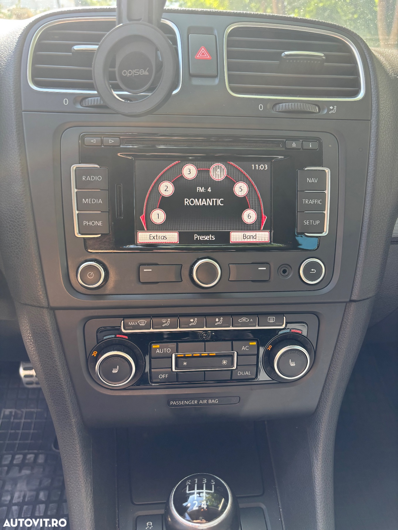 Volkswagen Golf - 11