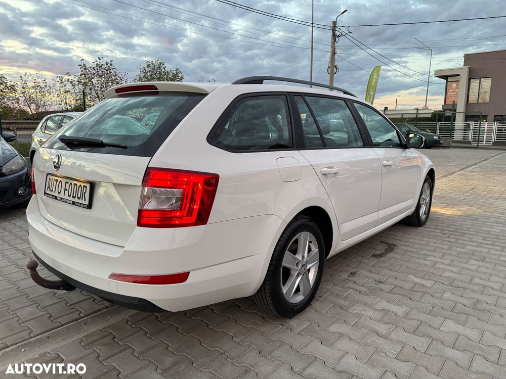 Skoda Octavia 1.6 TDI Green tec 4x4 Elegance - 3