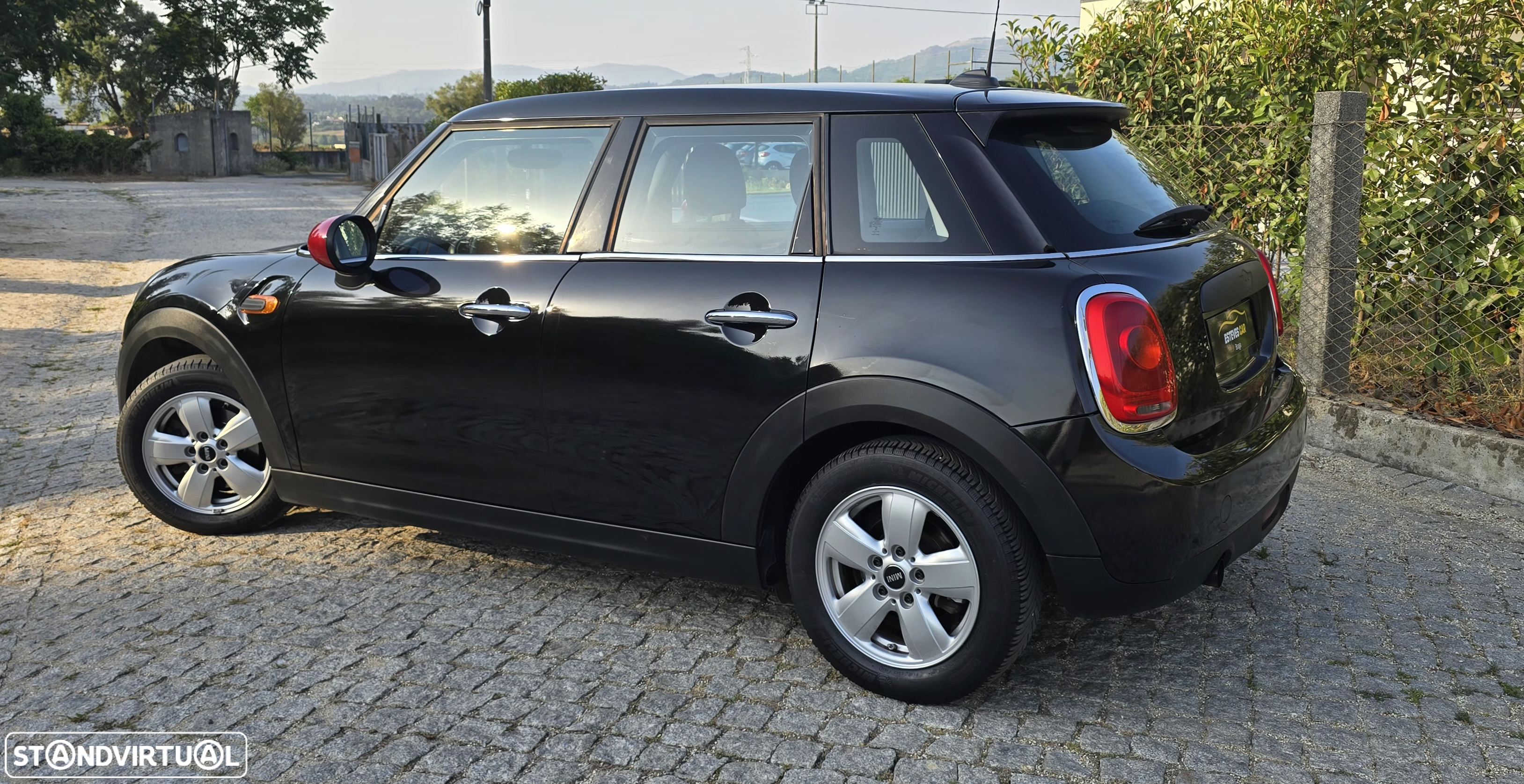 MINI 5 Portas One D - 10