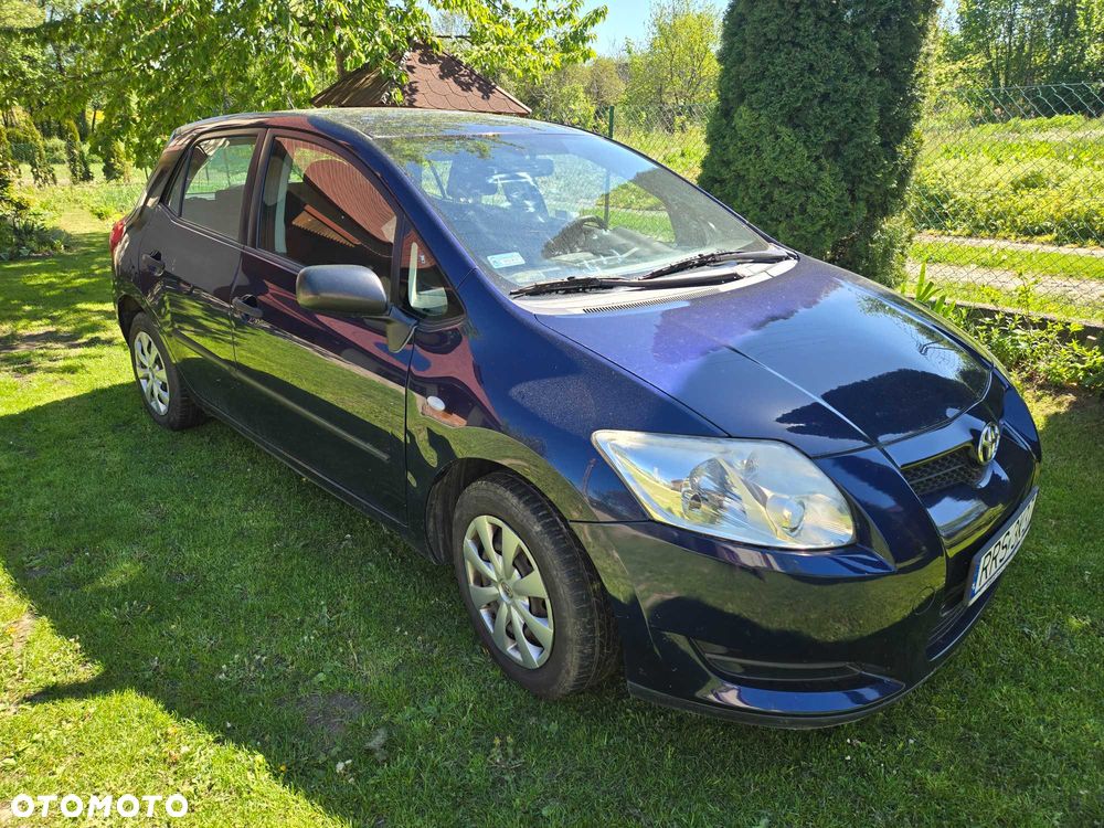 Toyota Auris - 1