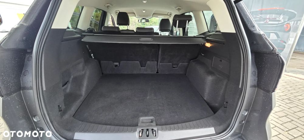 Ford Kuga 1.5 EcoBoost 2x4 Cool & Connect - 32