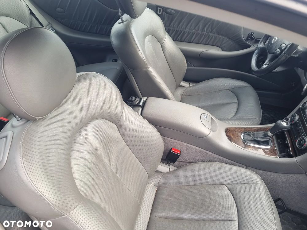 Mercedes-Benz CLK 350 7G-TRONIC Elegance - 7