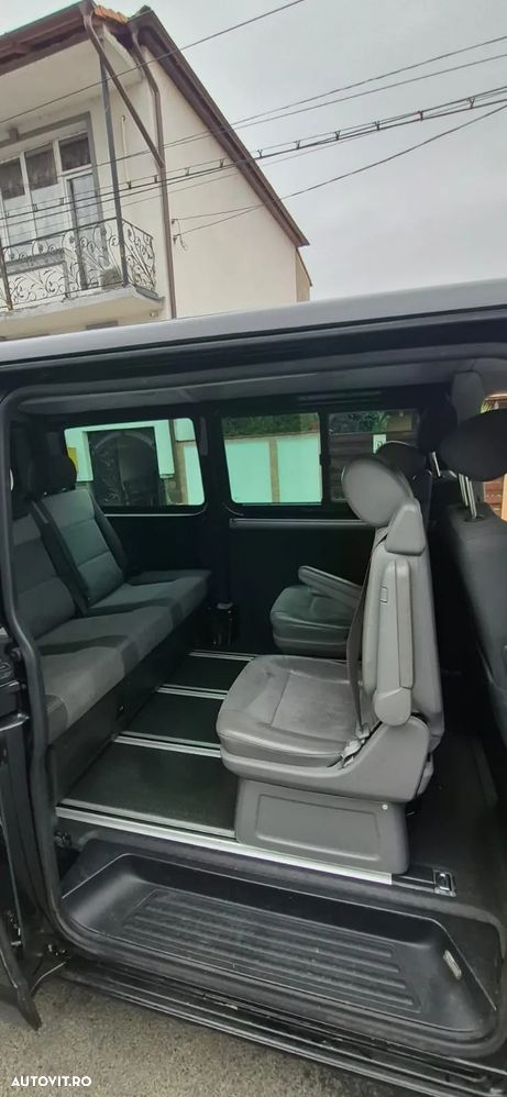 Volkswagen Multivan - 9