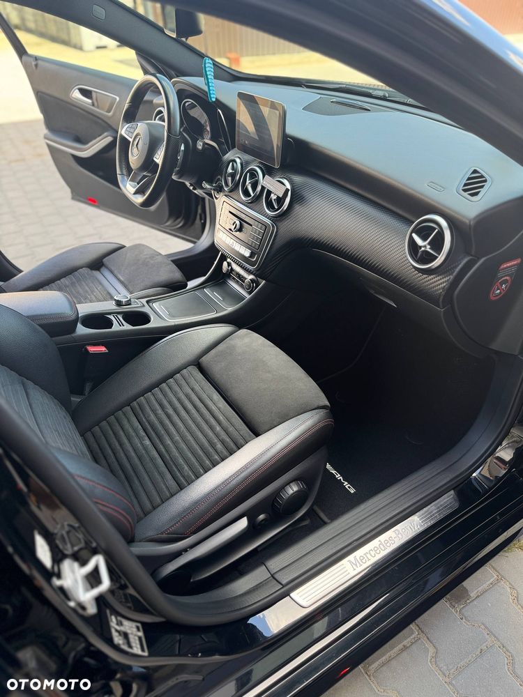 Mercedes-Benz Klasa A 220 4-Matic AMG Line - 14