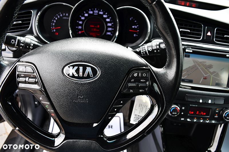 Kia Ceed 1.6 GDI Platinum Edition - 19
