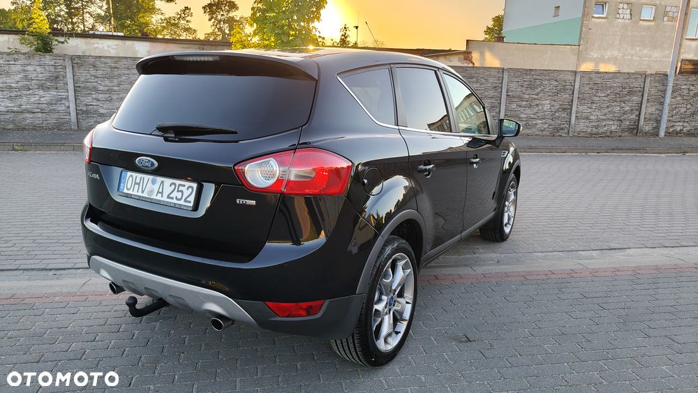 Ford Kuga 2.0 TDCi 2x4 Titanium - 24