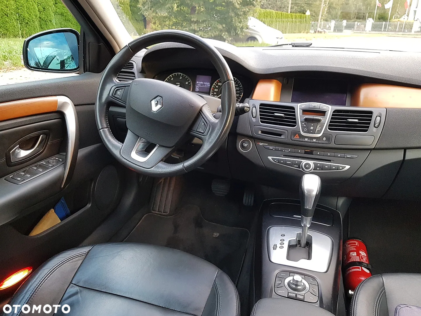 Renault Laguna dCi 150 FAP Initiale - 13