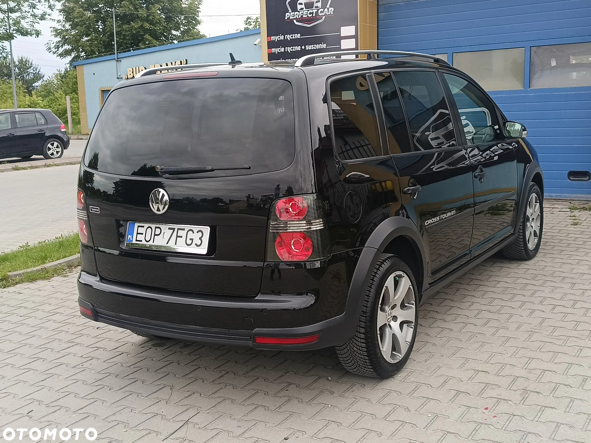 Volkswagen Touran 2.0 TDI DPF Cross - 12