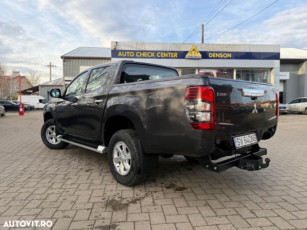 Mitsubishi L200 Double Cab 2.2 DI-D M/T Intense - 7