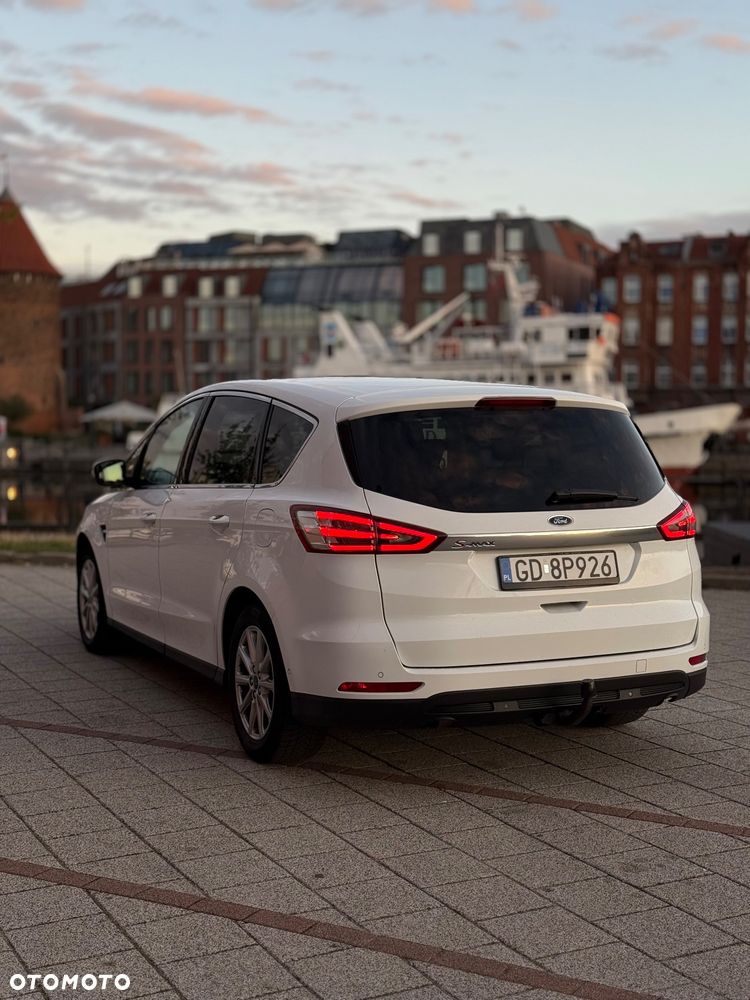 Ford S-Max 2.0 TDCi Titanium PowerShift - 4