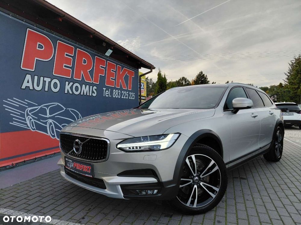 Volvo V90 Cross Country - 1
