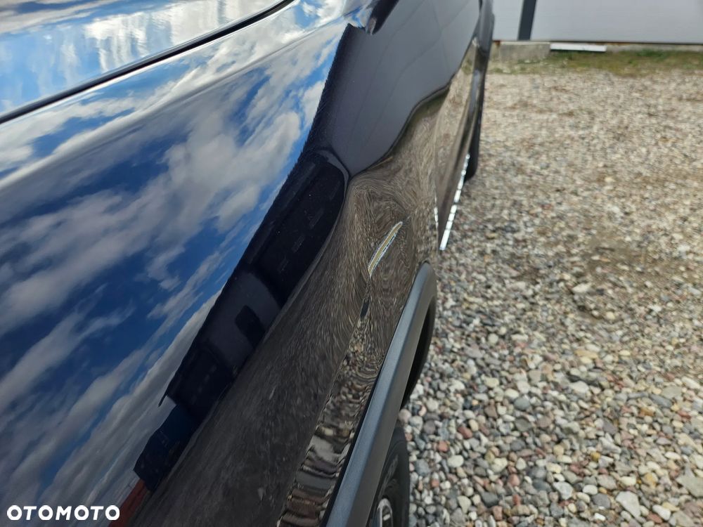 Jeep Grand Cherokee - 31